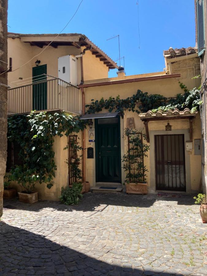 Platea Cavour Vila Sutri Exterior foto